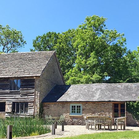 Villa The Threshing Barn At Penrhos Court Kington  Habitación foto