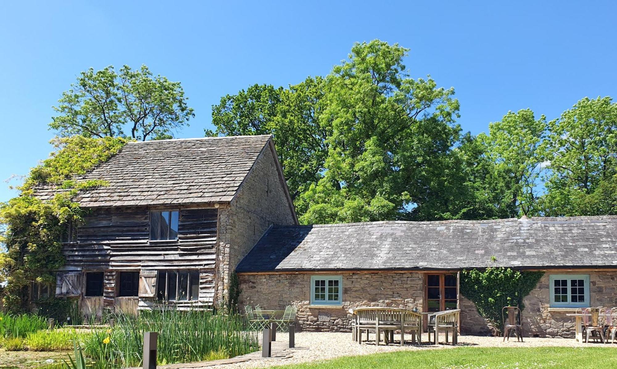 Villa The Threshing Barn At Penrhos Court Kington  Habitación foto
